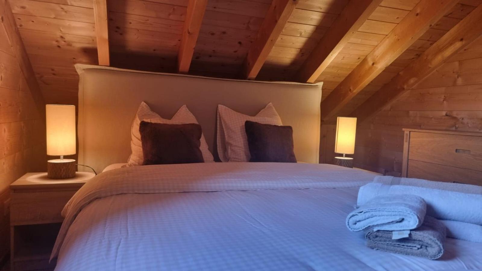 Le Chalet Du Pere Michel, Jacuzzi, Sauna, Jardin Ла-Бресс Экстерьер фото