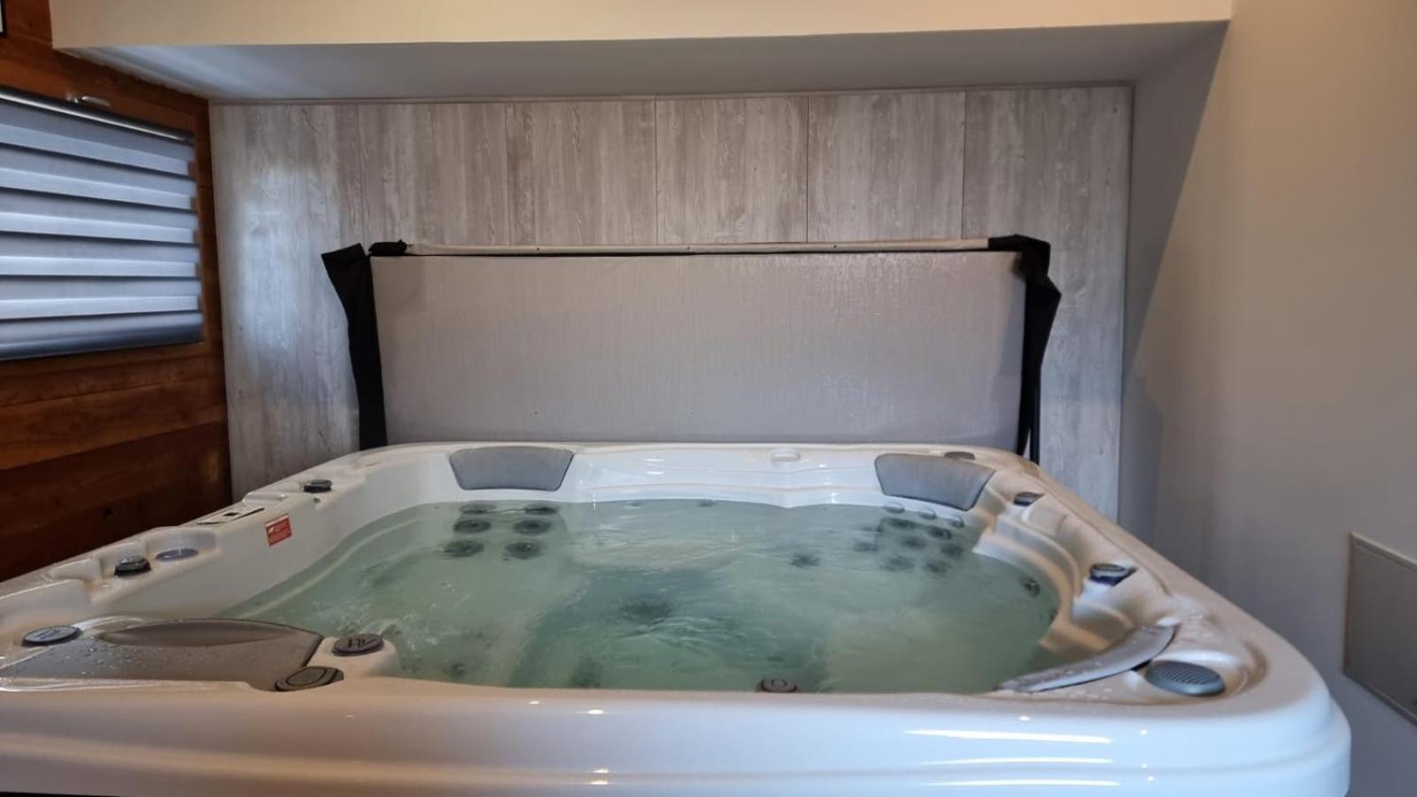 Le Chalet Du Pere Michel, Jacuzzi, Sauna, Jardin Ла-Бресс Экстерьер фото